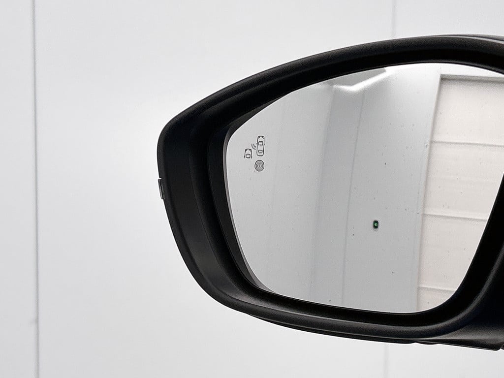 Peugeot E-2008 ev gt pack 50 kwh | rijklaar | achteruitrijcamera | parkeers