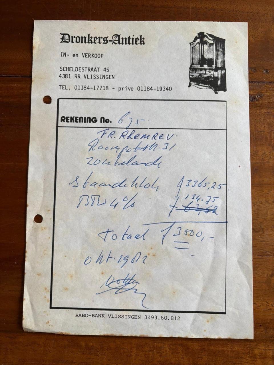 Antieke engelse gotische staande klok - begin 19e eeuw