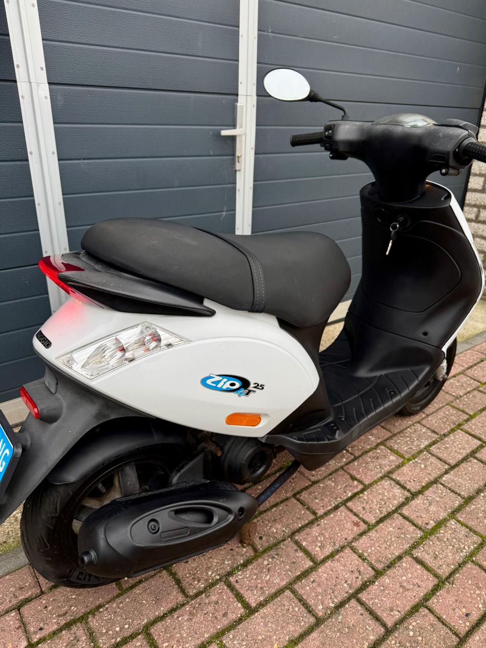 Piaggio zip 2017