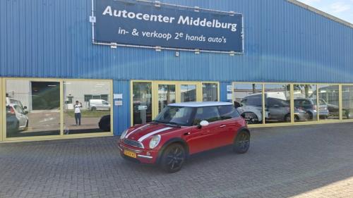 Mini 1.6 Cooper Pepper Sportief bj:2004 airco lm-velgen