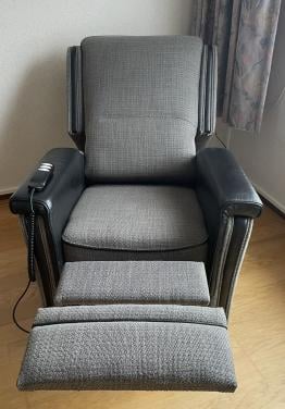 Comfortabele stoel elektrisch bedienbaar