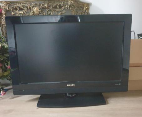 Philips Flatscreen TV 32 inch met afstandsbediening
