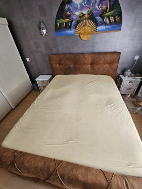 Twee persoons bed