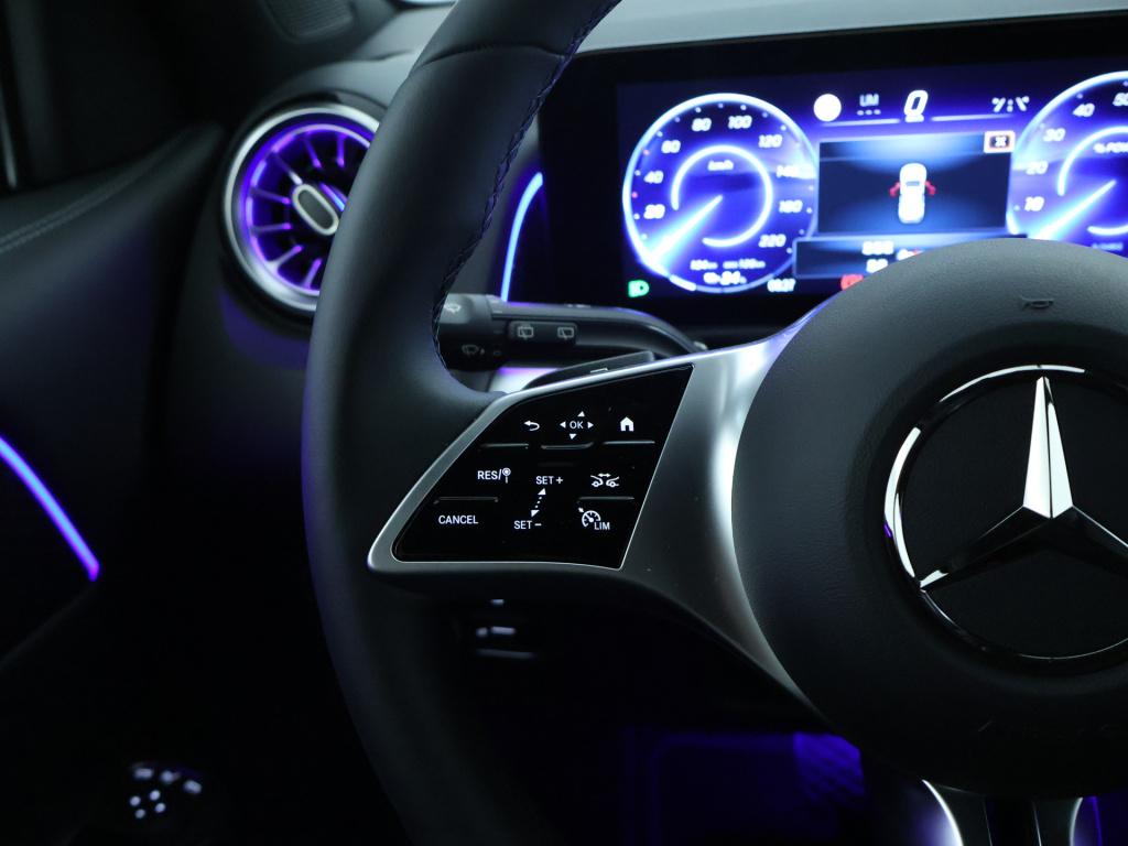 Mercedes-Benz Eqb 250+ essential line 7p. 71 kwh | parkeerpakket met achter