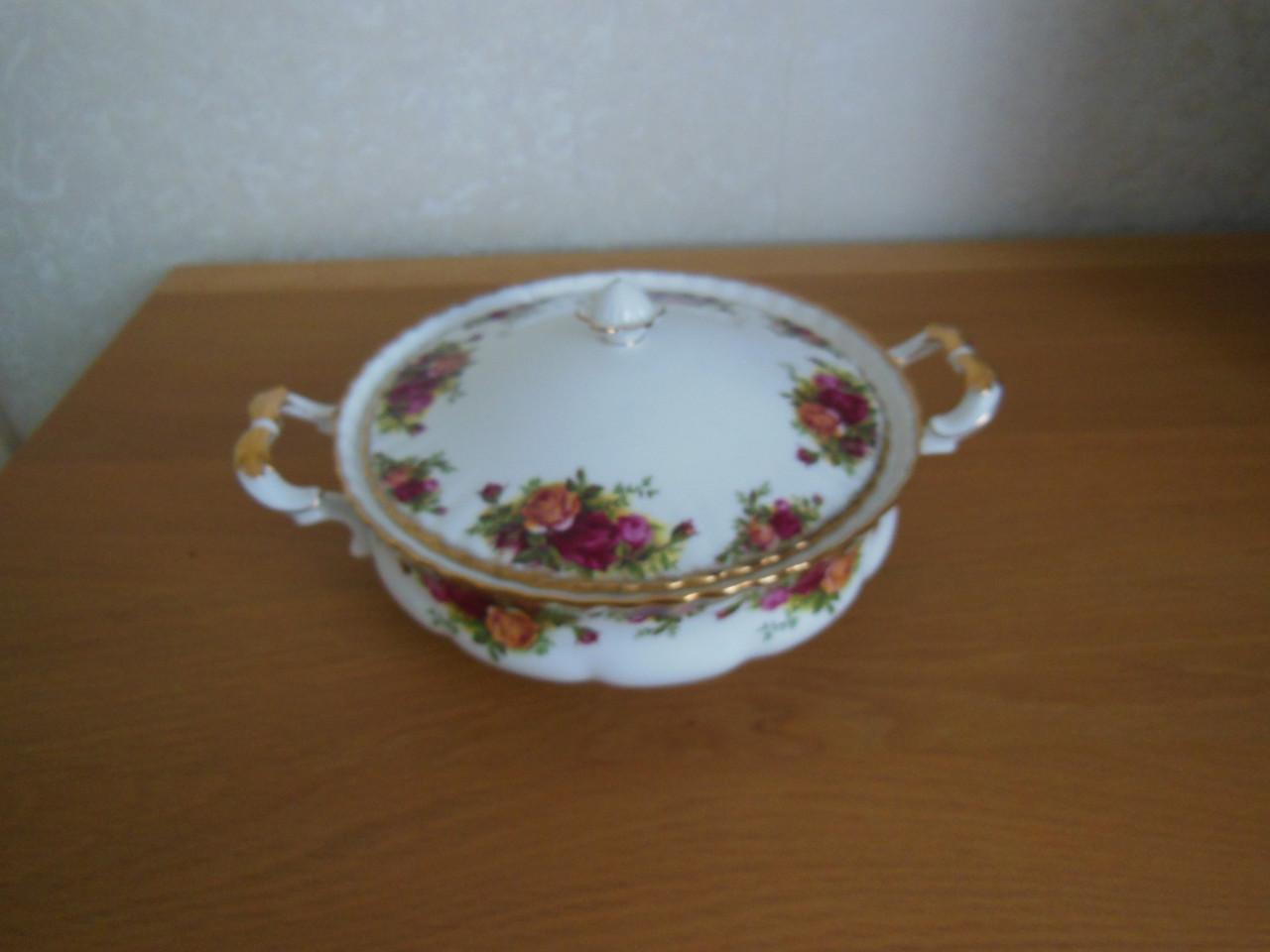 Dekschaal van Royal Albert