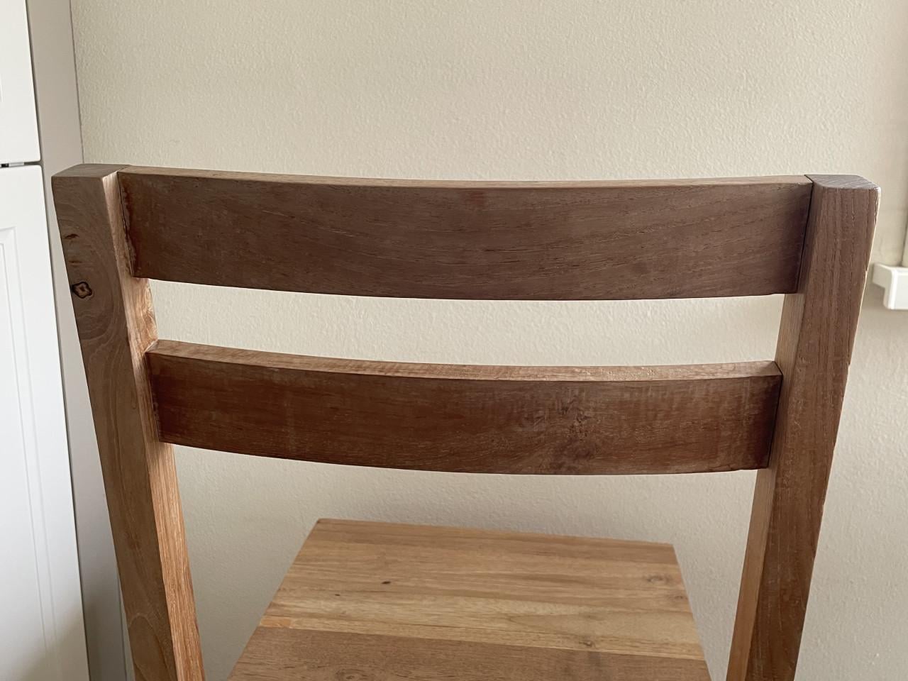 Te Koop: Teakhouten Eettafel en 4 stoelen.