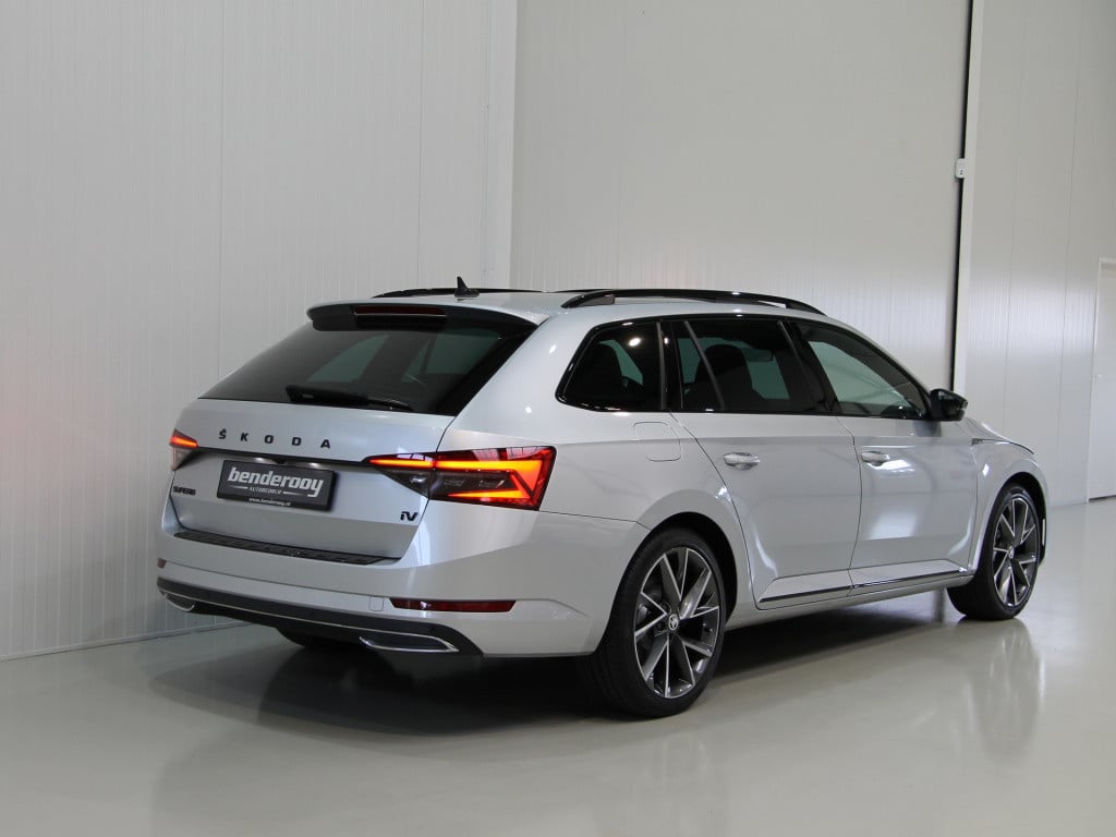 Skoda Superb combi 1.4 tsi iv 218pk sportline | pano dak | trekhaak