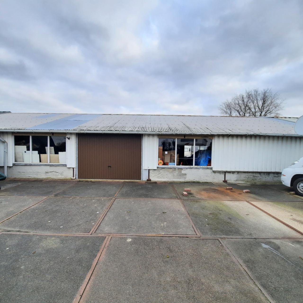 Overheaddeur en kanteldeur