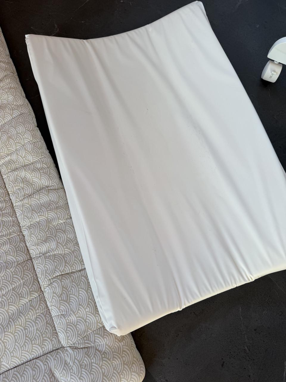 Babyspullen, badje, wc verkleiner, boxkleed, aankleedkussen