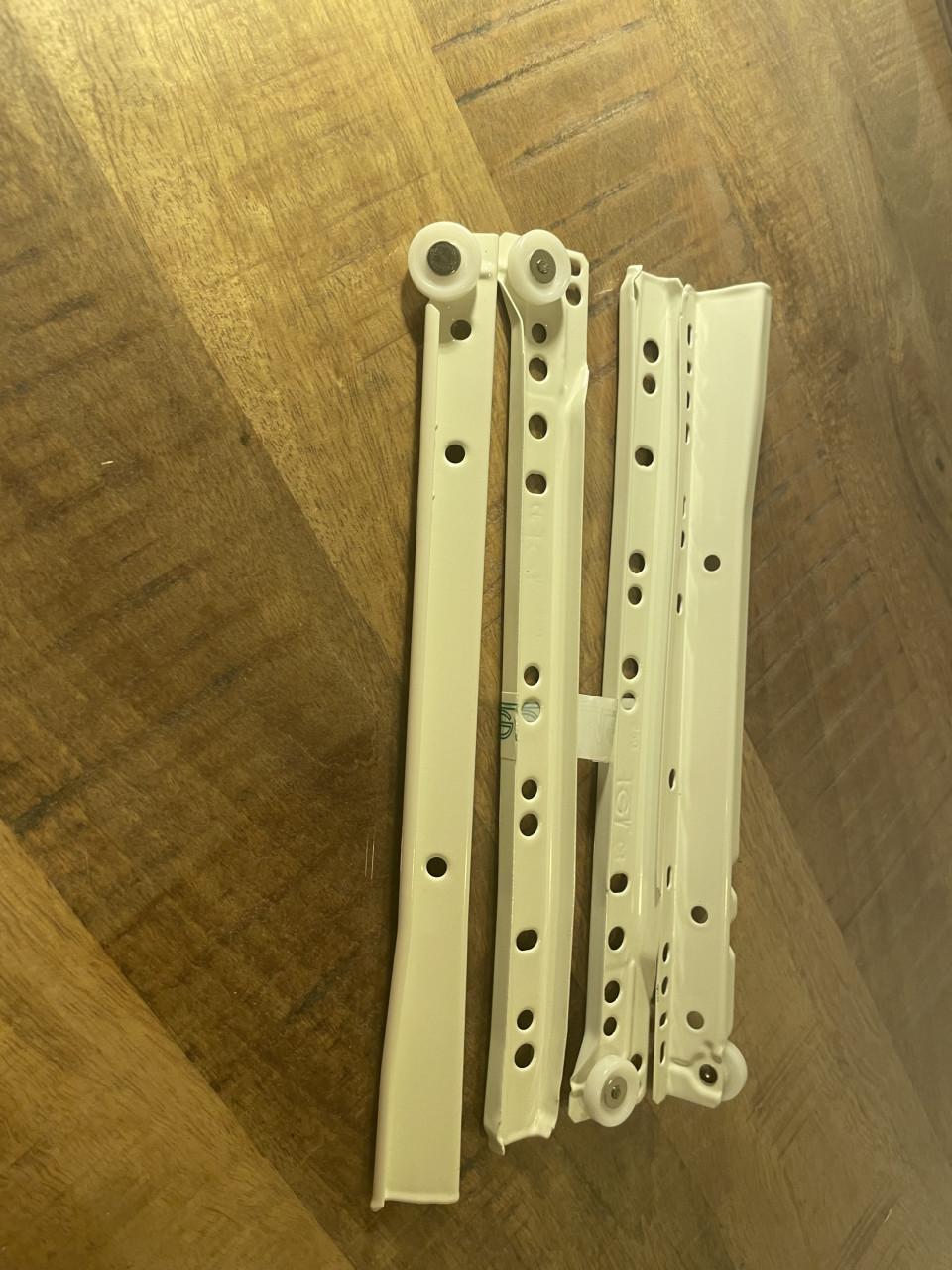 2 nieuwe lade geleiders