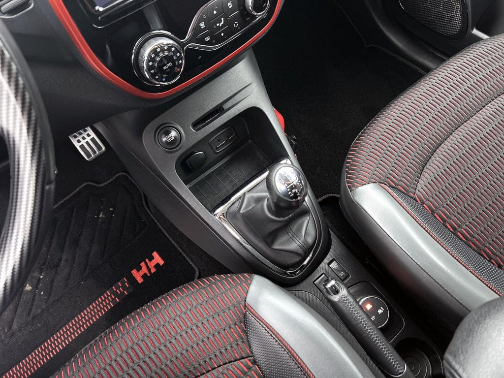Renault Captur 0.9 tce helly hansen | navigatie | climate control | cruise 