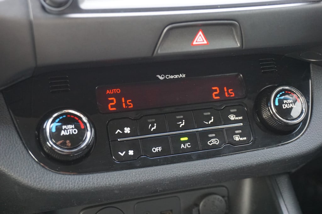 Kia Sportage 2.0 x-clusive climate / navi / leder / cruise / trekhaak / nap
