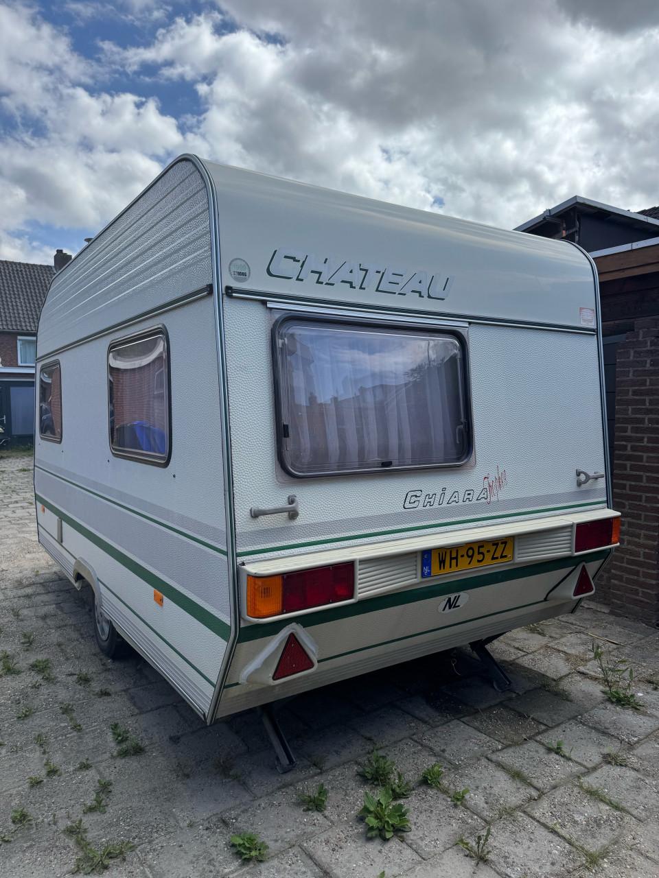 Chateau chiara 400 met Unico voortent