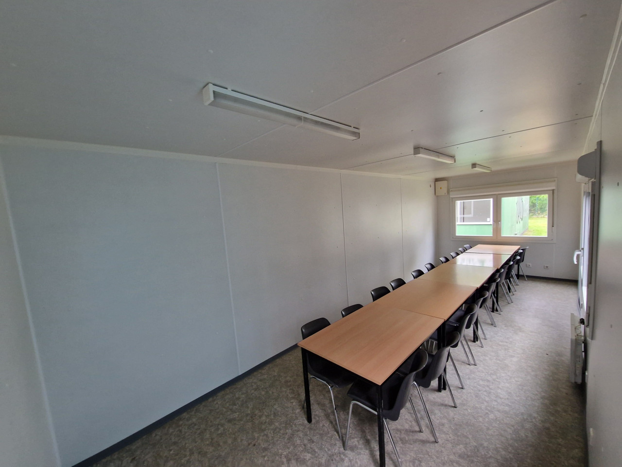 8x3m kantoorunits / woonunit / uitvoerderskeet / bouwkeet