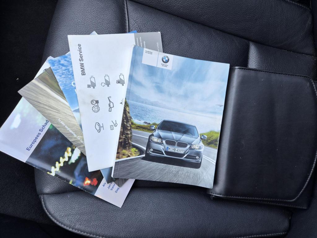 BMW 3-serie touring 318i business line style