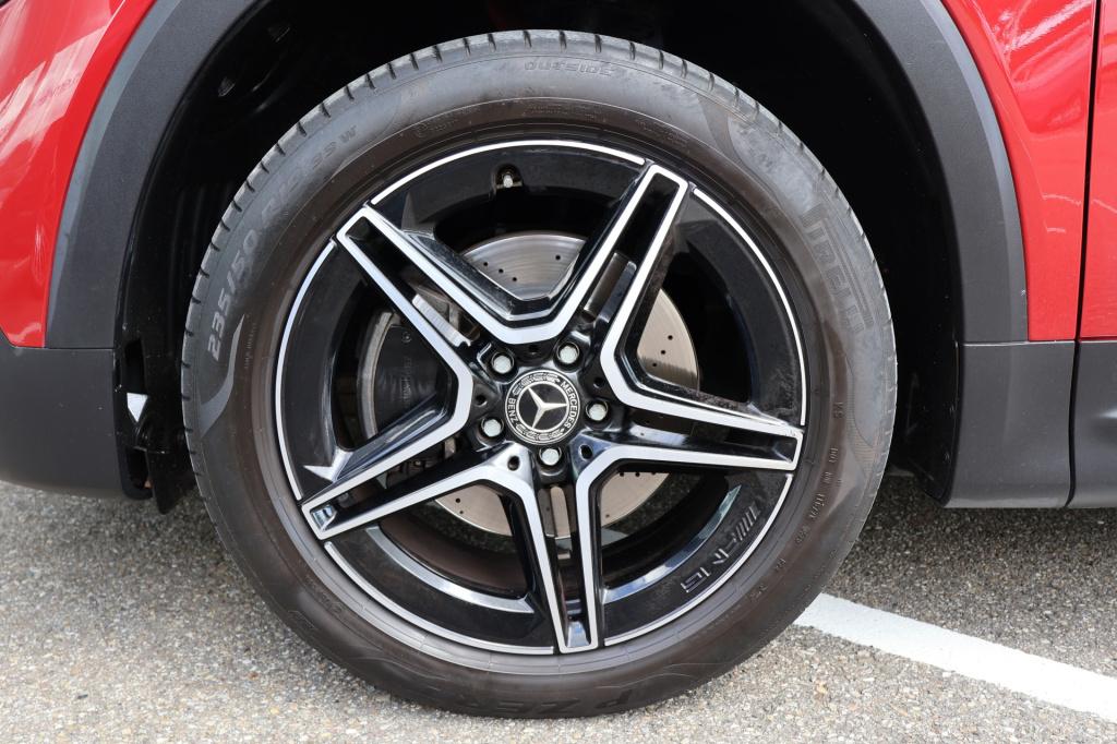 Mercedes-Benz Glb 200 business solution amg 163 pk i panoramadak i trekhaak