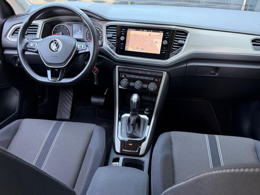 Volkswagen T-roc 1.5 tsi 150pk dsg style | camera | trekhaak | navi | carpl