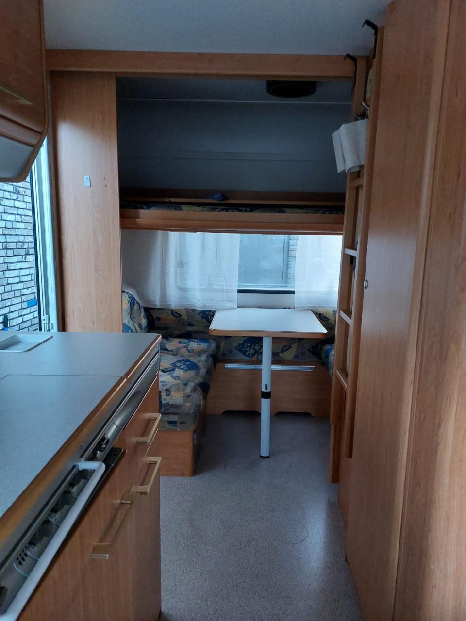 Caravan: Knaus Blue Line 400 TK