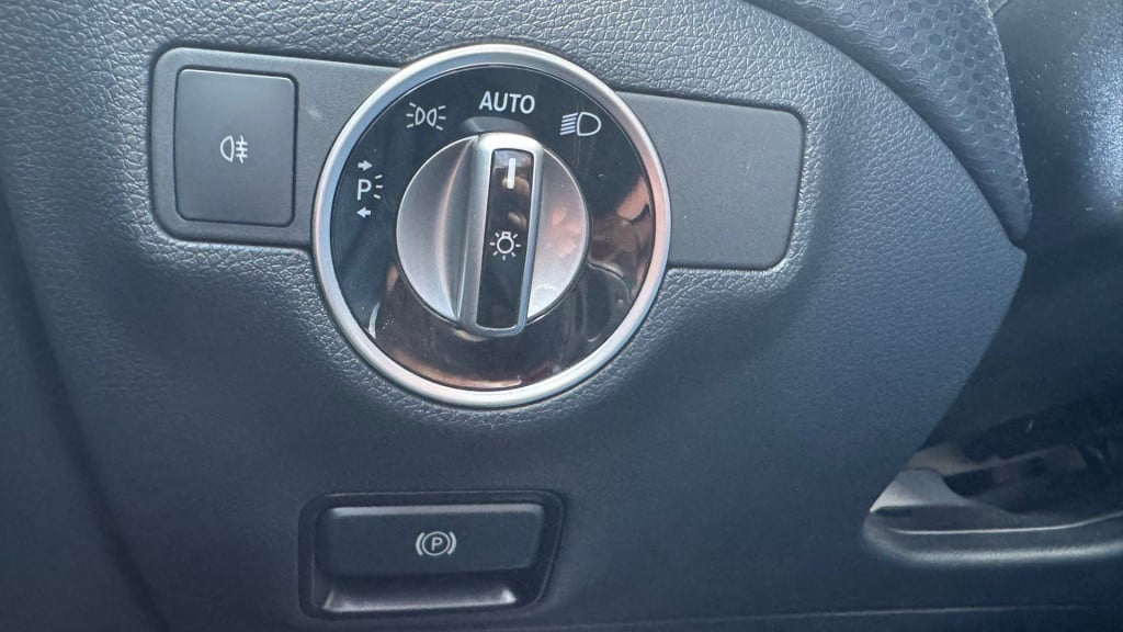 Mercedes-Benz A-Klasse 180 business solution