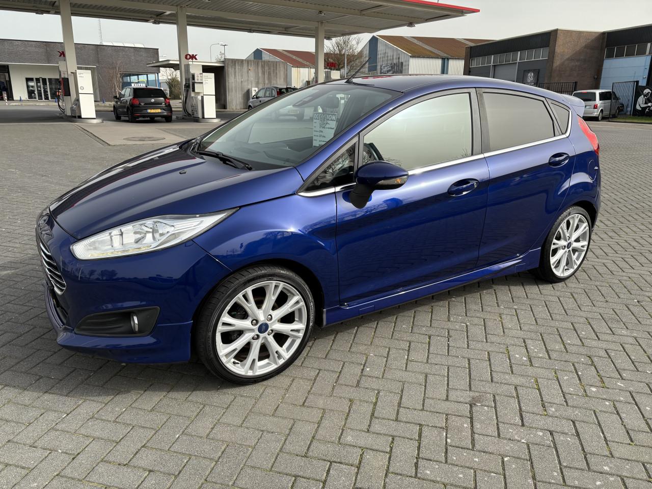 Ford Fiesta ST line