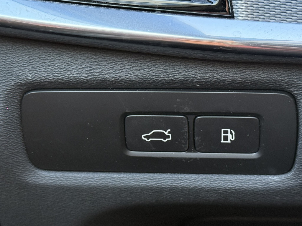 Volvo V90 t6 398pk recharge plus dark| panodak| adap.cruise| 360camera| aw