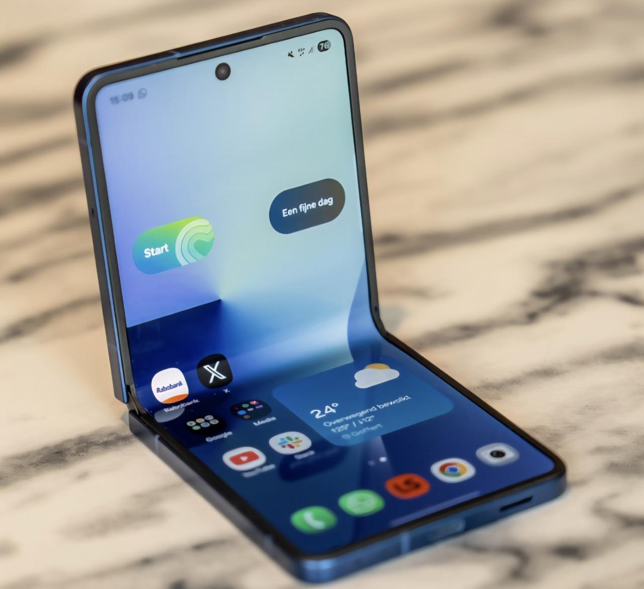 Samsung flip Z 7 blauw