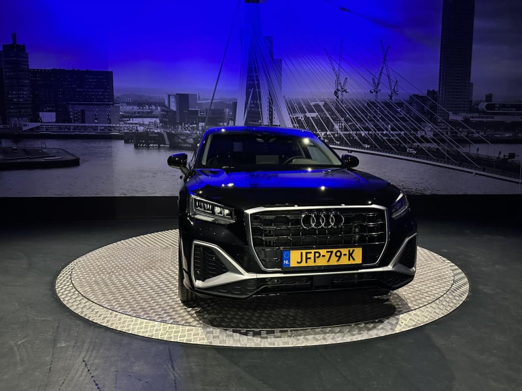 Audi Q2 35 tfsi s edition *navi*appconnect*camera*