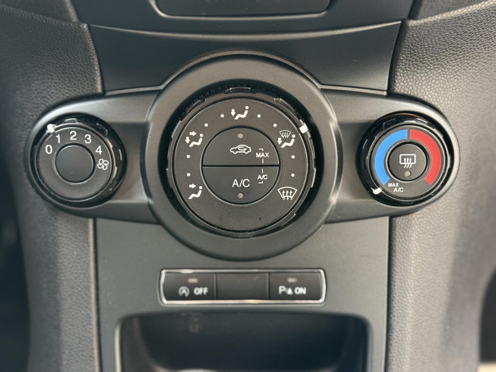 Ford Fiesta 1.0 style ultimate