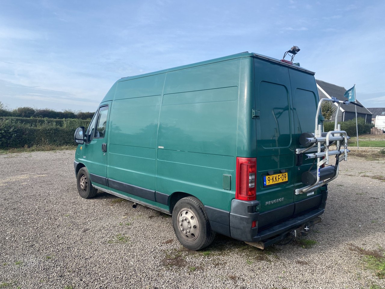 Kampeerbusje/camper te koop Peugeot Boxer off grid kamperen