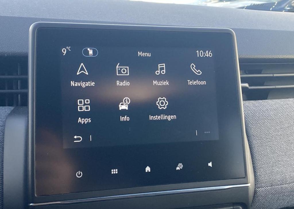 Renault Clio 1.6 e-tech full hybrid 145 techno