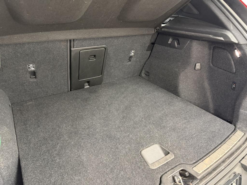 Volvo XC40 1.5 t4 recharge r-design expression | trekhaak | leer | harman/k