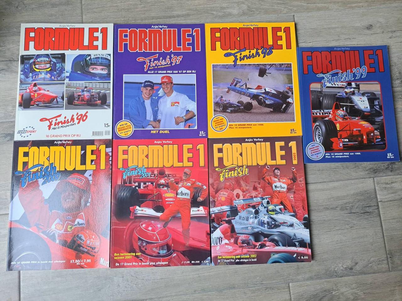 Formule 1 finish jaarboek 1996 tm 2002 van Anjes Verhey