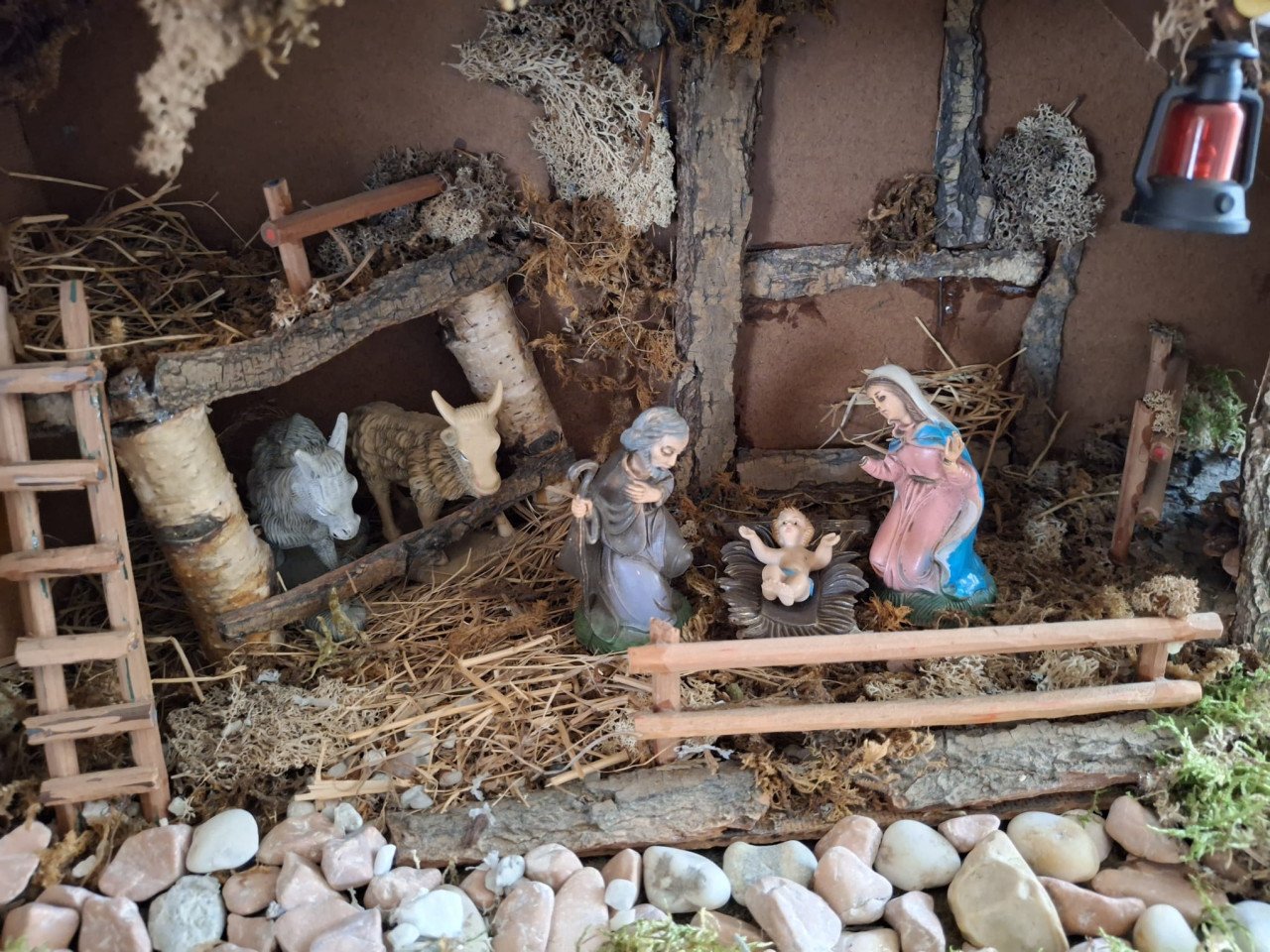 Kerststal met toebehoren