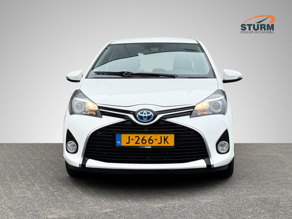 Toyota Yaris 1.5 hybrid trend | camera | 15" l.m.velg | navigatie | 5 drs |