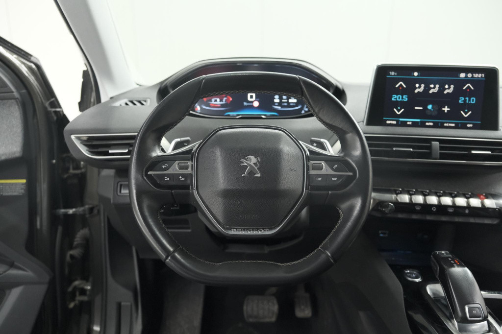 Peugeot 3008 puretech 130 eat6 allure | camera | navigatie | apple carplay 