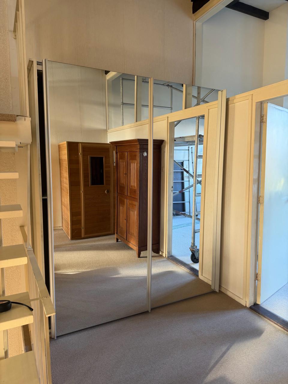 Spiegel kast 190 x 230 cm zelf demonteren vandaag op te halen