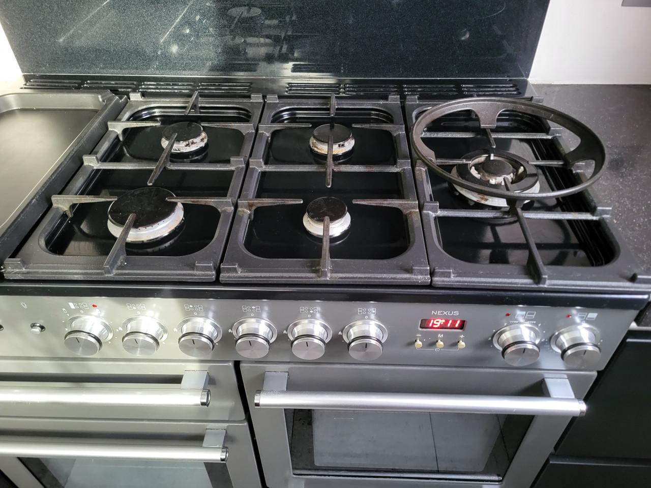 Goed onderhouden Falcon nexus 110 dual fornuis met afzuiging