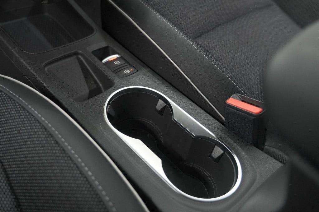 Renault Captur mild hybrid 140 edc techno | camera | 9.3 inch scherm | appl