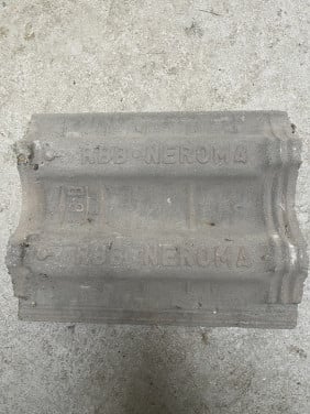 Gezocht RBB Neroma dakpannen antraciet