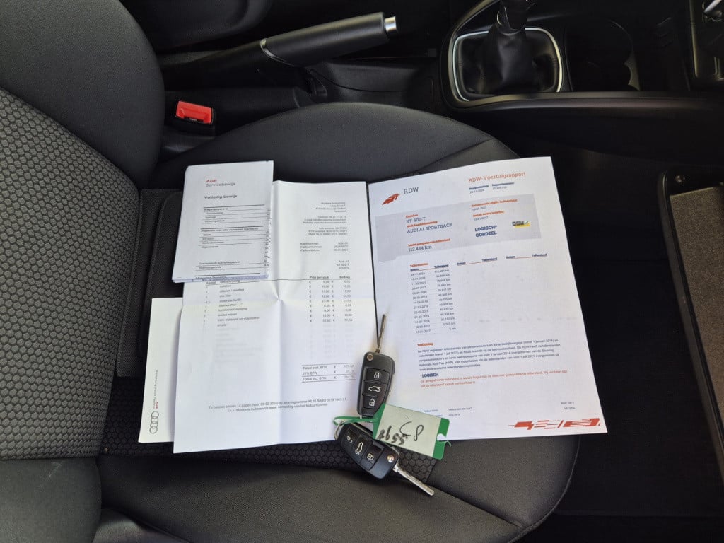 Audi A1 Sportback 1.0 tfsi adrenalin s-line