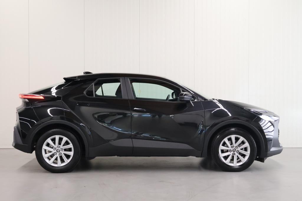 Toyota C-hr 1.8 hybrid 140 active