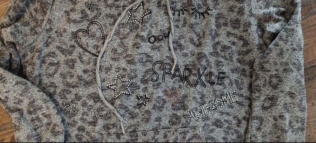 Zwart/grijze panter hoodysweater  mt M C&A