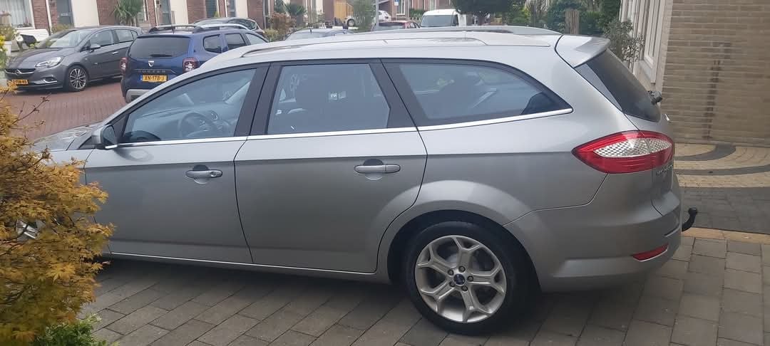 Tekoop zeer mooie Ford Mondeo 2.0 I Wagon