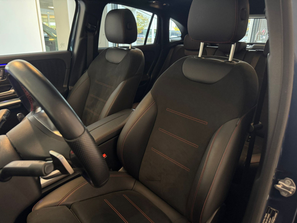 Mercedes-Benz Gla-klasse 180 business solution amg