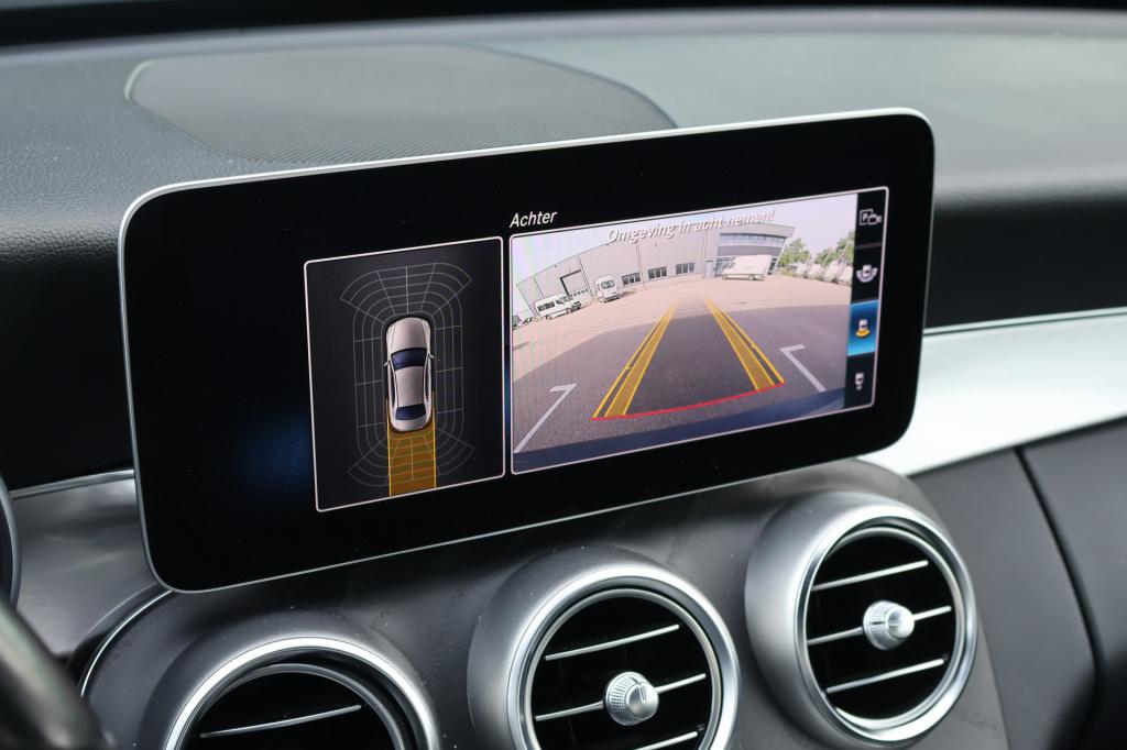 Mercedes-Benz C-Klasse 180 business solution amg i trekhaak i camera i stoe