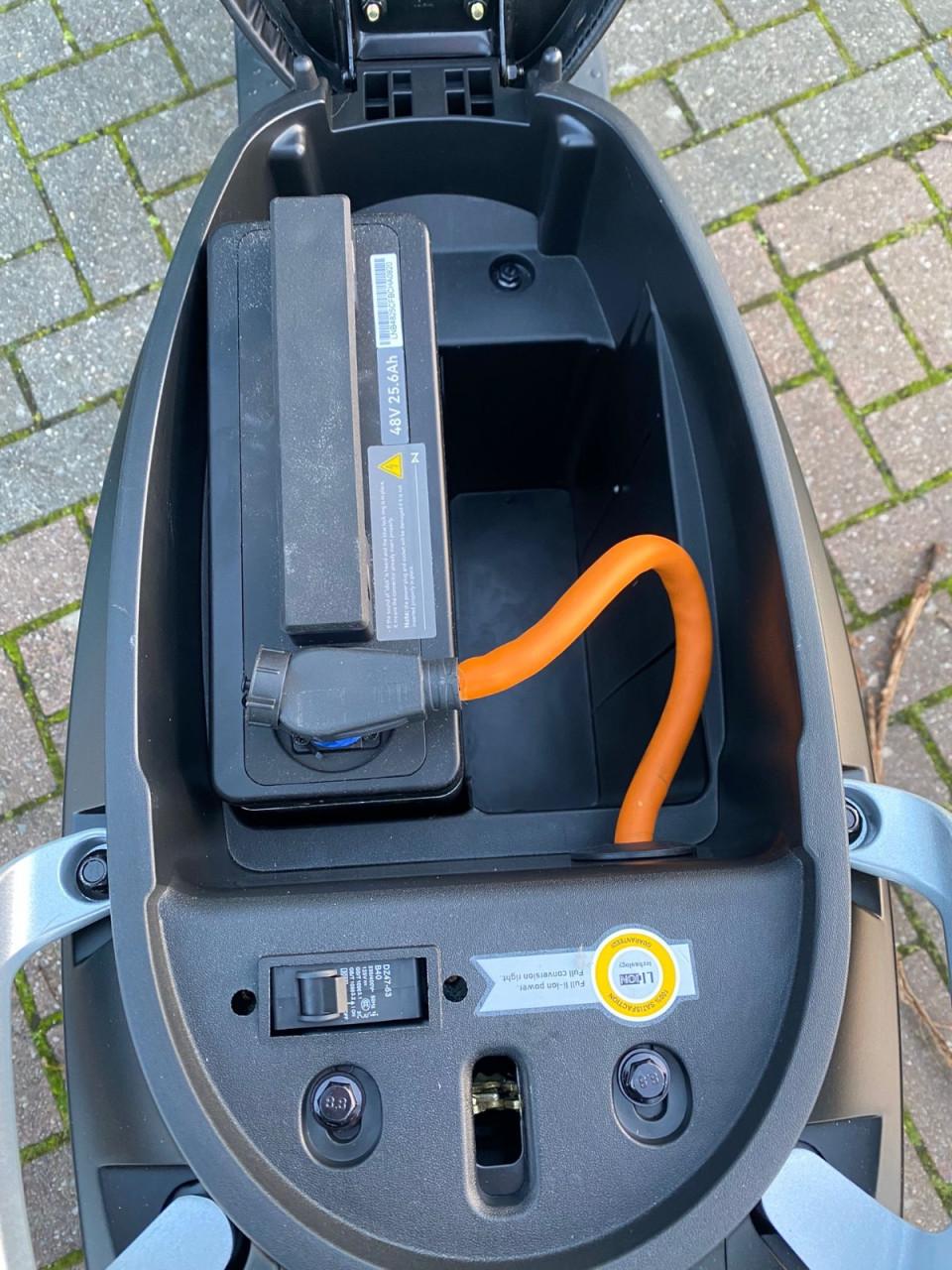 IVA E-Go snorscooter - Zo goed als nieuw, slechts 3 km!