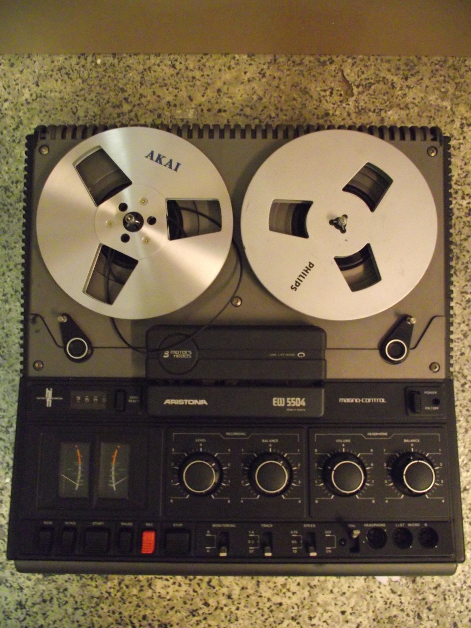 Vintage Aristona EW 5504 bandrecorder