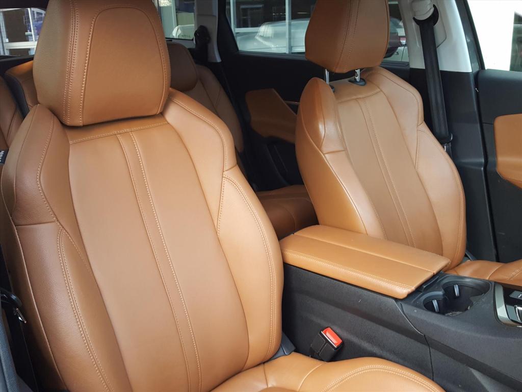 Peugeot 5008 blue l. executive 1.2pt-130pk (vol)automaat(eat8) 7-pers. | vo