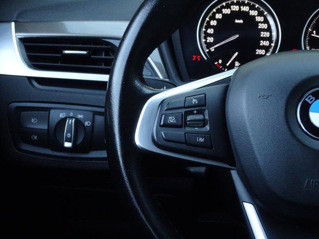BMW X1 sdrive18i x-line | leder | led