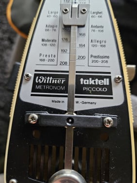Werkend analoge vintage Metronoom /Taktell van het merk Wittner...